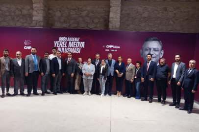 CHP’nin Adana’daki Doğu Akdeniz Yerel Medya Buluşmasına Niğde’den Katılım