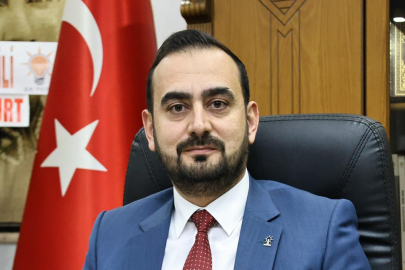 Başkan Eren: “Bayramlar kırgınlıkların yerini kucaklaşmaya bıraktığı özel günlerdir”