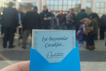 Özdemir’den Bayram Sabahı Miniklere Unutulmaz Sürpriz