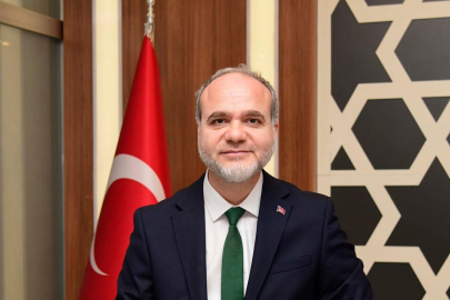 Rektör Uslu: “Ramazan Bayramı birlik ve beraberliğimizi güçlendiren değerli günlerdendir”