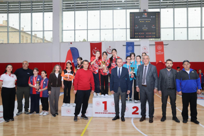 Niğde’de Floor Curling Şampiyonları Belli Oldu!