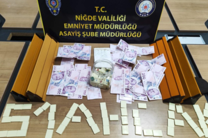 Niğde’de Kumar Denetimi: 12 Şahsa İşlem, Paralar ve Oyun Malzemeleri Ele Geçirildi