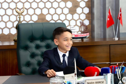 Niğde’de 23 Nisan’da Valilik Koltuğu Minik Öğrenciye Emanet Edildi