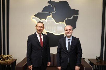 Bor Belediye Başkanı Serkan Baran’ı ziyaret ederek, Üniversitemiz Bor Yerleşkesine sağlanan kıymetli destekler dolayısıyla teşekkür edildi.