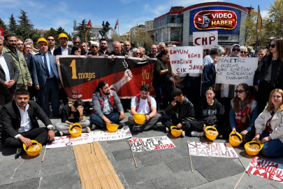 Niğde’de 1 Mayıs Ömer Halisdemir Meydanı’nda Kutlandı