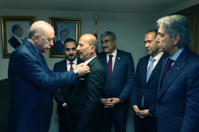 Cumhurbaşkanı Recep Tayyip Erdoğan Rozetini Taktı: Bozköy Belediye Başkanı AK Parti’ye Katıldı