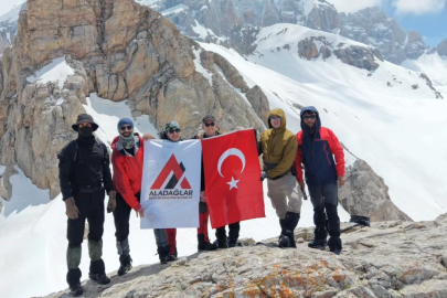 Aladağlar Ekibinden 19 Mayıs’a Özel Zirve Tırmanışı: Pilot Tepe Başarıyla Aşıldı