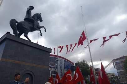 NİĞDE’DE 19 MAYIS COŞKUSU CUMHURİYET MEYDANI’NDA BAŞLADI