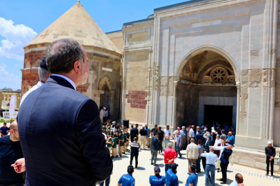 Tarihi Sungurbey Camii Yeniden İbadete Açıldı